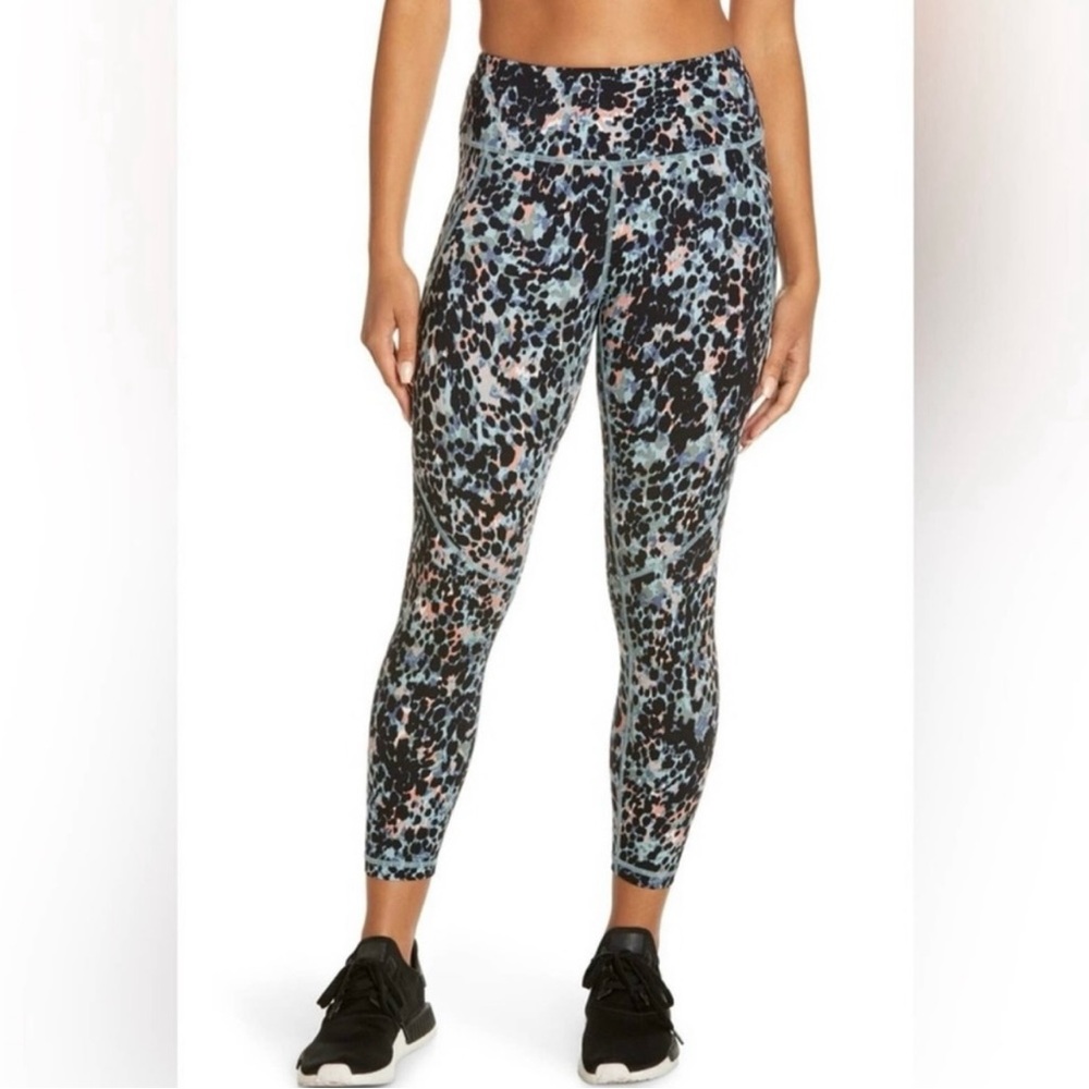 Sweaty Betty Blue and Black Patterned Leggings